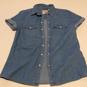 Levi Strauss & Co short sleeve chambray shirt